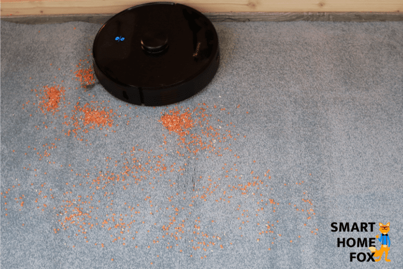 Proscenic M7 Pro во время теста на всасывание чечевицы на ковре